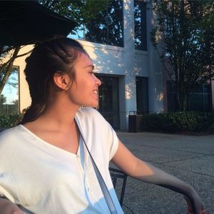 Meet your Posher, Crystal